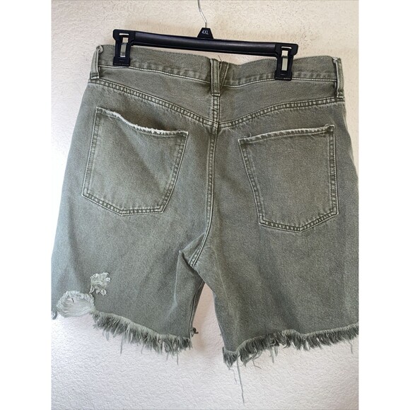 We the Free High Rise Sequoia Distressed Raw Hem Shorts Women 30 Button Fly Drop - Picture 11 of 12